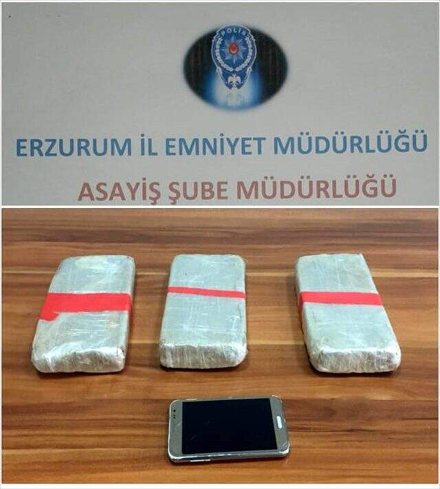 Kendine hamile süsü veren kadının üzerinden 1,5 kilo uyuşturucu çıktı