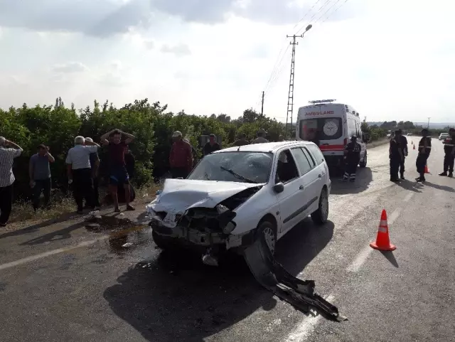 Kozan'da trafik kazası: 1 ölü, 3 yaralı Kozan'da trafik kazası: 1 ölü, 3 yaralı