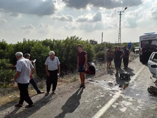 Kozan'da trafik kazası: 1 ölü, 3 yaralı Kozan'da trafik kazası: 1 ölü, 3 yaralı
