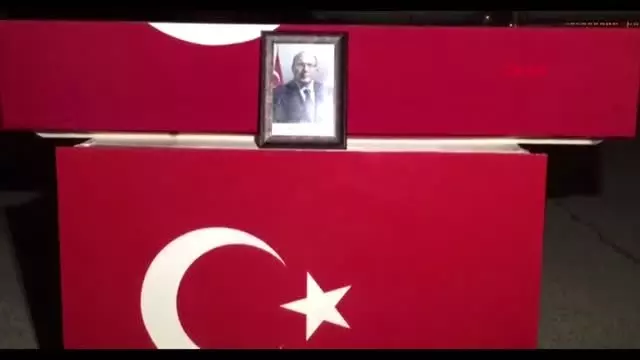 Kültür ve Turizm Bakan Yardımcısı Haluk Dursun, Erciş'teki kazada yaşamını yitirdi Kültür ve Turizm Bakan Yardımcısı Haluk Dursun, Erciş'teki kazada yaşamını yitirdi