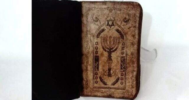 Malatya'da 5 milyon dolar değerinde 5 bin yıllık kitap ele geçirildi