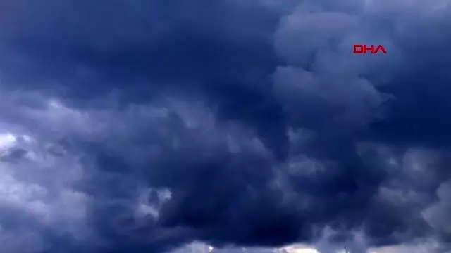 METEOROLOJİ UYARMIŞTI İSTANBUL'DA KARABULUTLAR METEOROLOJİ UYARMIŞTI İSTANBUL'DA KARABULUTLAR