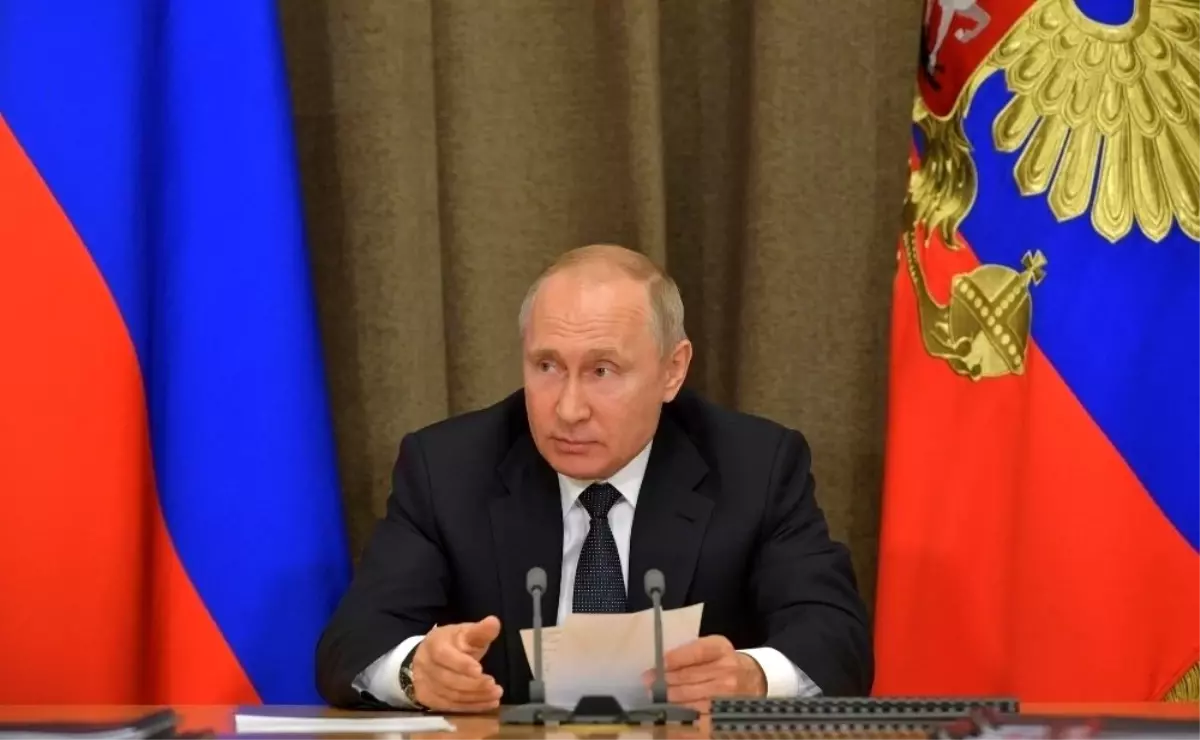 Putin'e hakaret eden Gürcistanlı gazeteci işten çıkarıldı