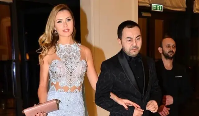 Büyük iddia! Serdar Ortaç'ın Chloe Loughnan'a evliliğinin devam etmesi için 500 bin TL teklif etti Büyük iddia! Serdar Ortaç'ın Chloe Loughnan'a evliliğinin devam etmesi için 500 bin TL teklif etti