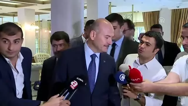 Soylu: 'Terörle demokrasi arasına bir meşru kanal açmaya çalışanlar sorumsuzluk işlemektedirler' Soylu: 'Terörle demokrasi arasına bir meşru kanal açmaya çalışanlar sorumsuzluk işlemektedirler'