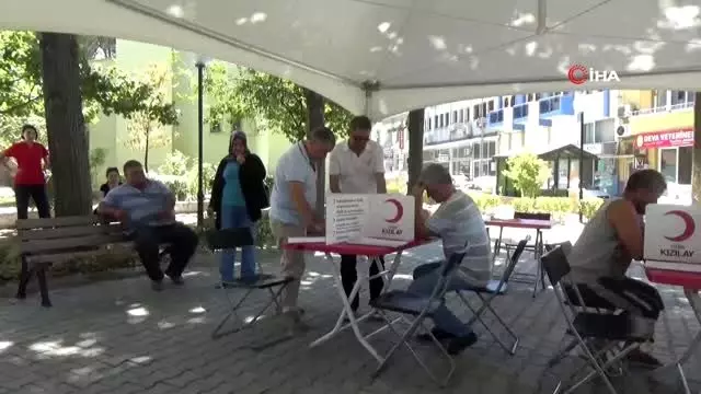 Tireliler lösemi hastalarına umut için bir araya geldi Tireliler lösemi hastalarına umut için bir araya geldi