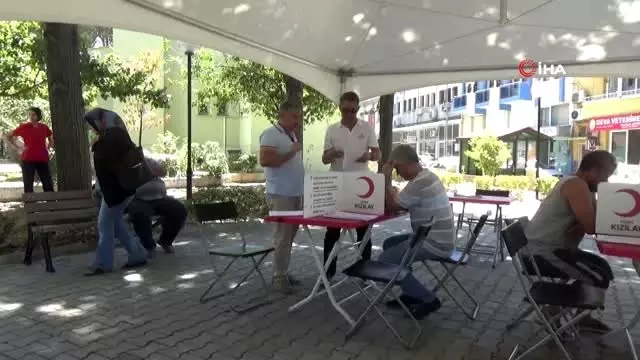Tireliler lösemi hastalarına umut için bir araya geldi Tireliler lösemi hastalarına umut için bir araya geldi