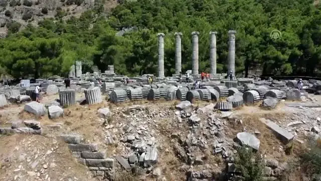 Anadolu'nun Pompeisi nde Zeus Tapınağı'nın izleri araştırılıyor