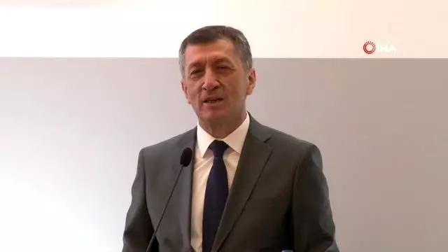 Bakan Selçuk: Bizim meselemiz öğretmen meselesidir