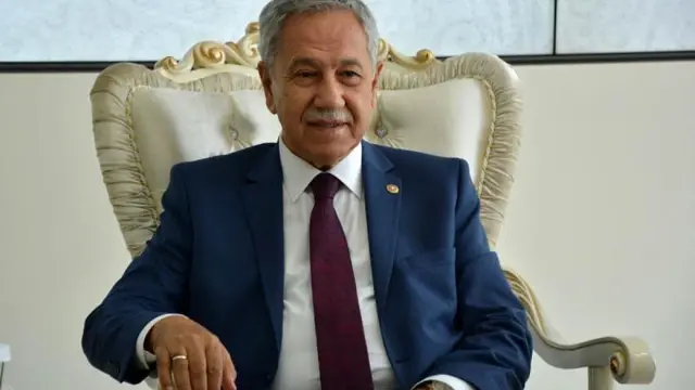 Bülent Arınç: AKP'den ayrılıp yeni parti kuracaklar 'büyük hata' yapar Bülent Arınç: AKP'den ayrılıp yeni parti kuracaklar 'büyük hata' yapar