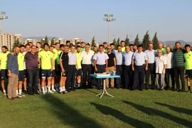 Garnizon Komutanı Şahin Akhisarspor'a başarılar diledi Garnizon Komutanı Şahin Akhisarspor'a başarılar diledi