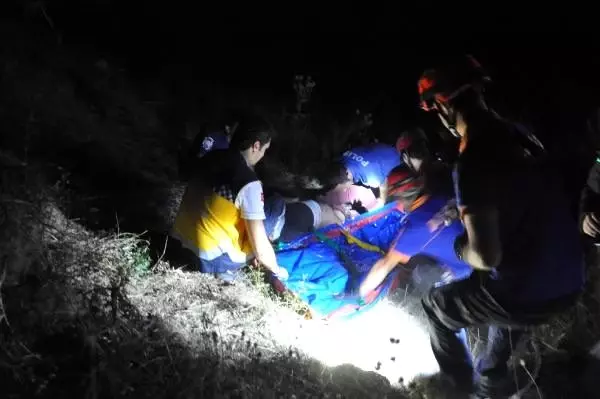 Protez bacaklı kişi 50 metreden dere kenarına düştü