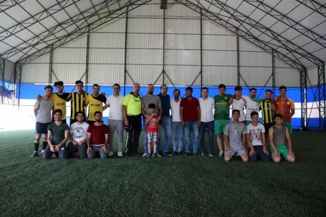 Solhan'da mahalleler arası futbol turnuvası başladı