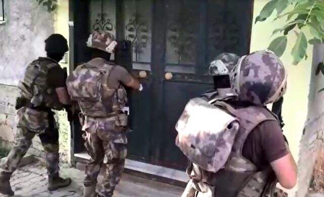 Van Büyükşehir Belediyesi çalışanlarına terör operasyonu: 9 kişi gözaltında
