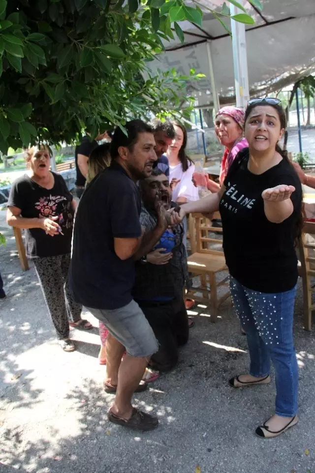 Eski astsubay, mobilet üzerindeki adam ile kahvehanedeki 2 kişiyi öldürdü Eski astsubay, mobilet üzerindeki adam ile kahvehanedeki 2 kişiyi öldürdü