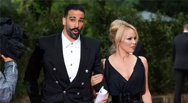 Adil Rami dünyaları istedi! Fenerbahçe transferden vazgeçti Adil Rami dünyaları istedi! Fenerbahçe transferden vazgeçti