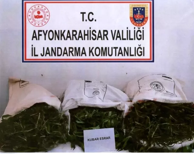 Afyon'da 17 kilo 100 gram kubar esrar ele geçirildi