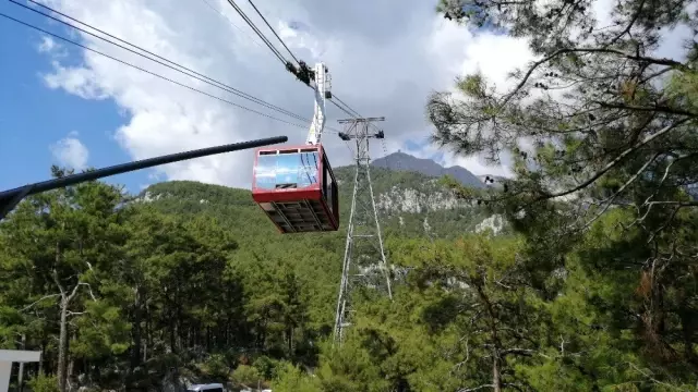 Antalya'da bulutların üzerine yolculuk Antalya'da bulutların üzerine yolculuk