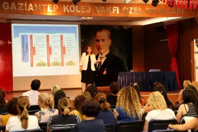 GKV'de 'Eğitimde Program Geliştirme Semineri' düzenlendi GKV'de 'Eğitimde Program Geliştirme Semineri' düzenlendi
