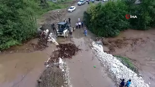 Kaynaşlı'da şiddetli sağanak sonrası taşan dereler havadan görüntülendi
