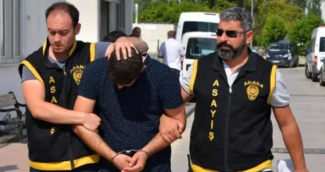 Kredi kartı kopyalayan dolandırıcı, kasiyerin dikkati sayesinde yakalandı