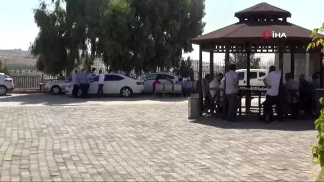 Şanlıurfa'da 3 metre sürüklenen motosiklet sürücüsü öldü Şanlıurfa'da 3 metre sürüklenen motosiklet sürücüsü öldü