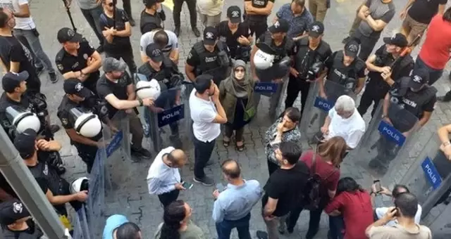 Van Valiliği, kayyum protestosuna polislerin tepki çeken müdahalesine yönelik görüntülerle ilgili açıklama yaptı
