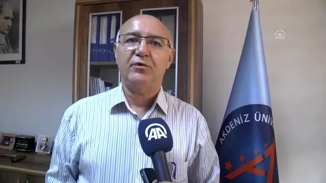 Yangına hassas alanlara ateşe dayanıklı ağaç türleri dikiliyor (2) Yangına hassas alanlara ateşe dayanıklı ağaç türleri dikiliyor (2)