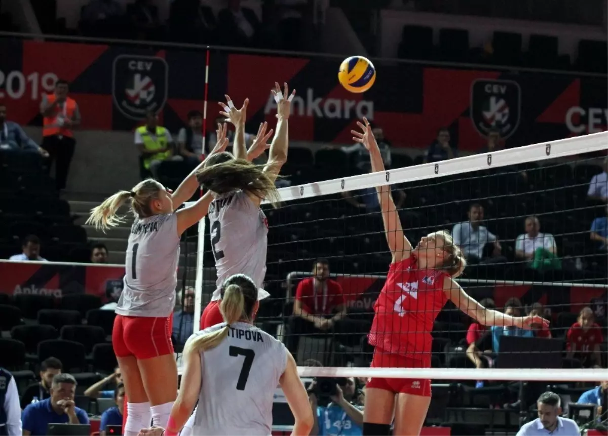 2019 Kadınlar Voleybol Avrupa Şampiyonası A Grubu: Fransa: 3 - Bulgaristan: 2
