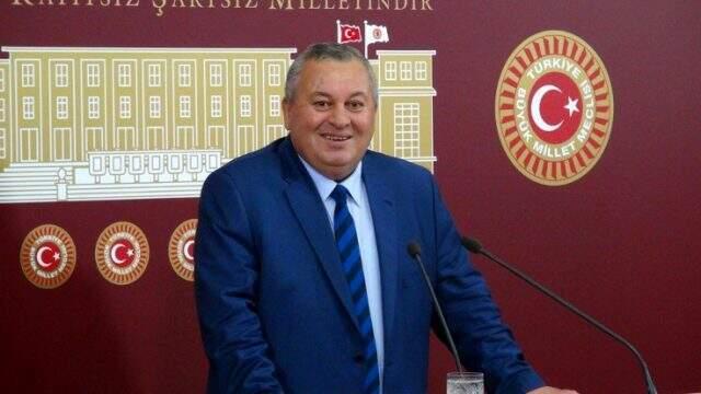 AK Partili vekilden, 'PKK sevicisi Mustafa' diyen MHP'li vekile cevap: Hukuksuzluğu savunandan vatansever olamaz