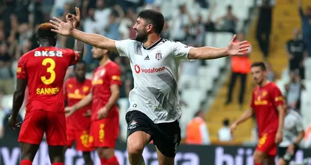 Beşiktaş'ın ilk golü Güven Yalçın'dan geldi Beşiktaş'ın ilk golü Güven Yalçın'dan geldi