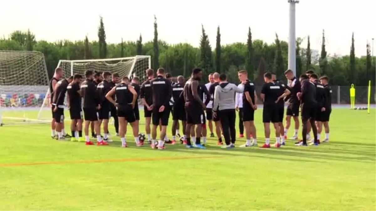 'En yakın zamanda Avrupa'da forma giyeceğime inanıyorum'