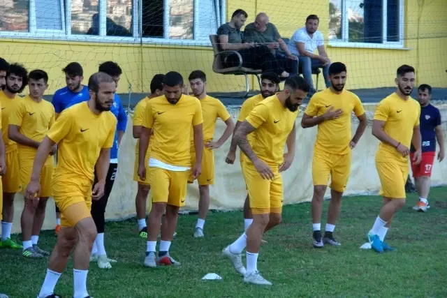 Eyüpspor yeni sezona 16 transferle giriyor Eyüpspor yeni sezona 16 transferle giriyor