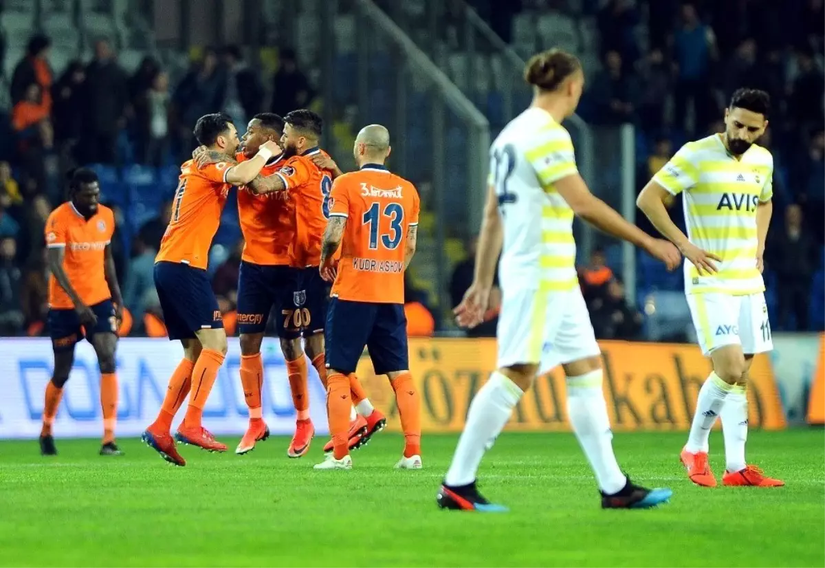 Fenerbahçe, Fatih Terim Stadı'nda zorlanıyor