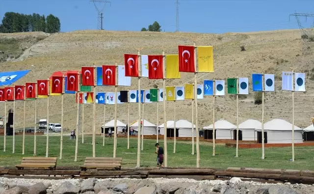 Malazgirt Zaferi'nin 948. yıl dönümü kutlamaları başladı Malazgirt Zaferi'nin 948. yıl dönümü kutlamaları başladı