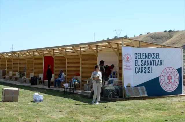 Malazgirt Zaferi'nin 948. yıl dönümü kutlamaları başladı Malazgirt Zaferi'nin 948. yıl dönümü kutlamaları başladı