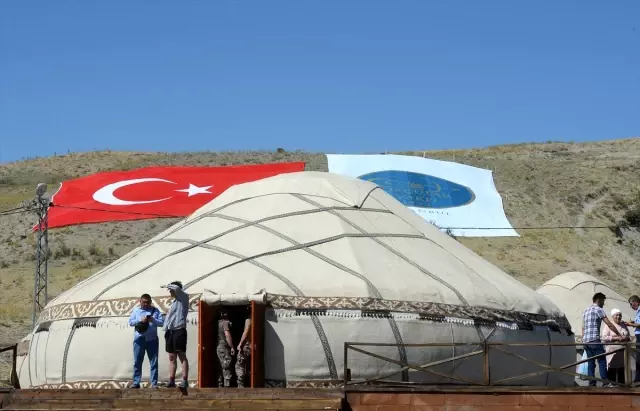 Malazgirt Zaferi'nin 948. yıl dönümü kutlamaları başladı Malazgirt Zaferi'nin 948. yıl dönümü kutlamaları başladı