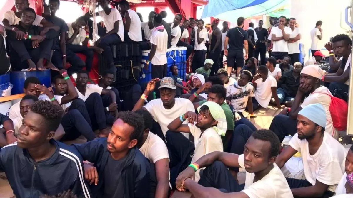 Ocean Viking gemisindeki 356 göçmene 2 hafta sonra karaya çıkma izni