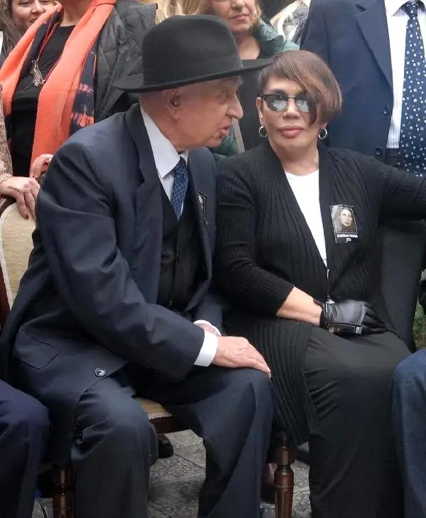 Sezen Aksu'nun baba acısı