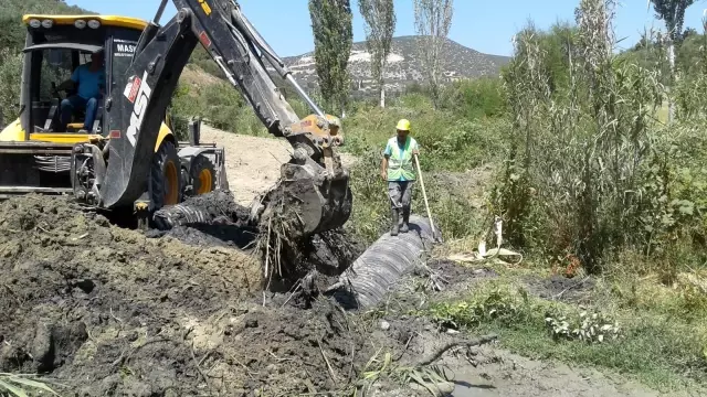 Taşdibi'nde yol geçişi rahatlatıldı Taşdibi'nde yol geçişi rahatlatıldı