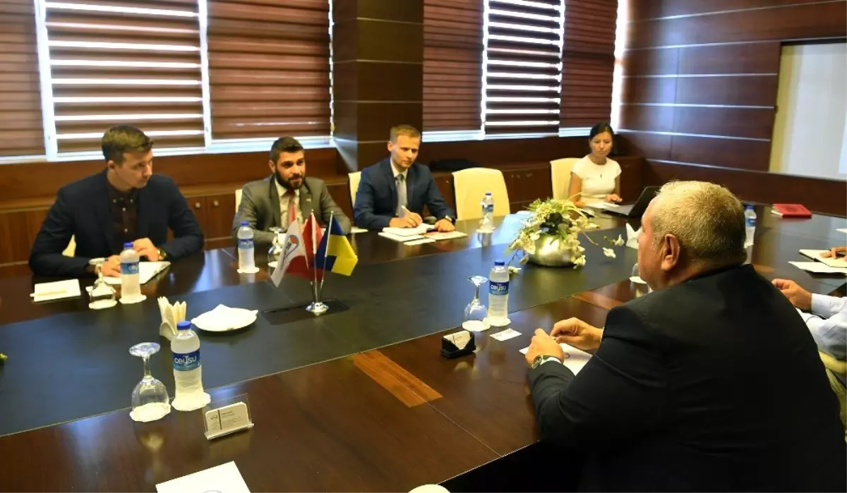 Ukrayna'dan 12 ay direkt uçuş talebi