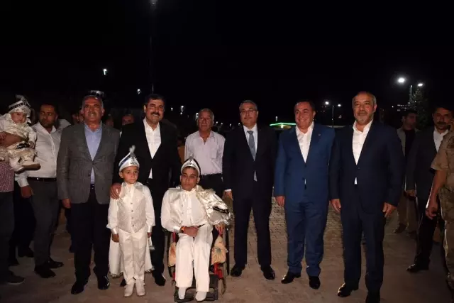 Muş'ta 250 çocuk delikanlılığa ilk adımını attı Muş'ta 250 çocuk delikanlılığa ilk adımını attı