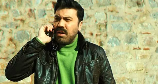 Oyuncu Bülent Emrah Parlak'ın