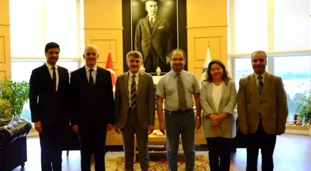 Rektör Uysal'a nezaket ziyaretleri Rektör Uysal'a nezaket ziyaretleri
