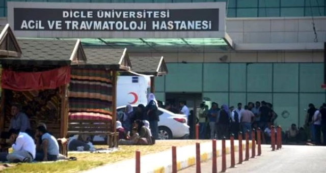 Diyarbakır'da zırhlı polis aracı devrildi: 1 polis şehit oldu, 5 polis yaralı