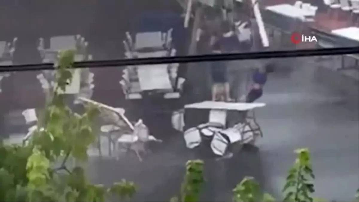 Tenteye tutunan genç çatıya kadar uçtu