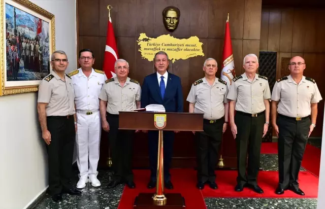 Teröristlere ait mevzilerin ve tahkimatın tahribine başlandı