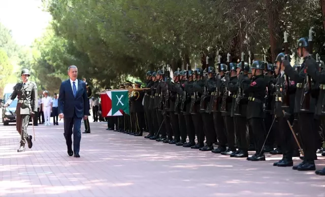 Teröristlere ait mevzilerin ve tahkimatın tahribine başlandı