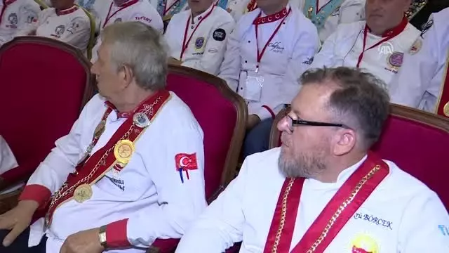 Aşçılar, başkanlarını seçerken yöresel lezzetleri unutmadı Aşçılar, başkanlarını seçerken yöresel lezzetleri unutmadı