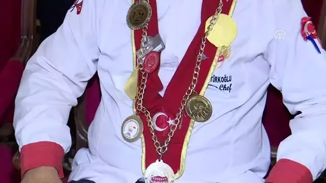 Aşçılar, başkanlarını seçerken yöresel lezzetleri unutmadı Aşçılar, başkanlarını seçerken yöresel lezzetleri unutmadı